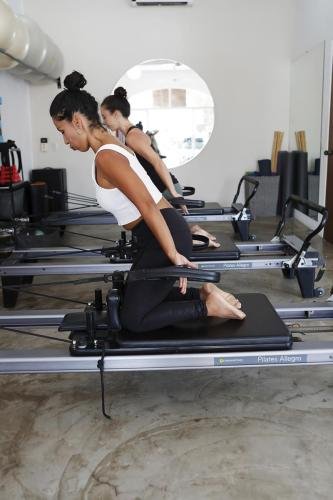 Clases de pilates mat para personas con lesiones en Sayulita